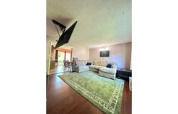 411 E Center Ave, Badger, IA 50516