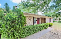380 NE 32nd Street, Paris, TX 75460