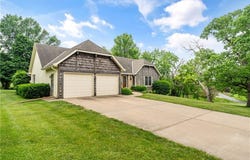 20129 W 112th Circle, Olathe, KS 66061