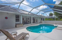 305 40th Court SW, Vero Beach, FL 32968