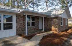 160 Sue Lane, DeFuniak Springs, FL 32435