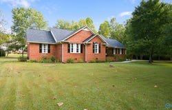 1040 Gannon Circle NW, Arab, AL 35016