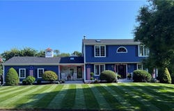 34 Brooks Farm Drive, Bristol, RI 02809