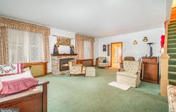 31 S SHAMOKIN STREET, SHAMOKIN, PA 17872