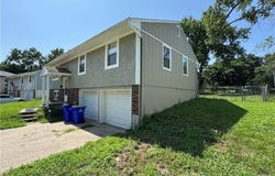 6206 E 140th Terrace, Grandview, MO 64030