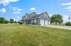 102 W 2nd St, Graceville, MN 56240