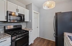 407 E Creston Avenue, Des Moines, IA 50315