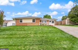514 W NETTLE TREE Road, STERLING, VA 20164
