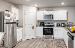 1641 Pauli, Macon, GA 31217