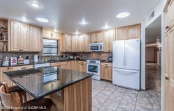 5807 ENGLISH Drive, Farmington, NM 87402