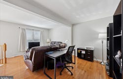 4 W CHRISTINA PLACE, NEWARK, DE 19702