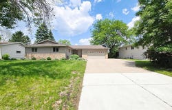 1420 17th Street W, Hastings, MN 55033