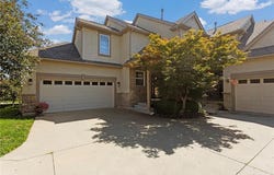 9819 Nieman Place, Overland Park, KS 66214