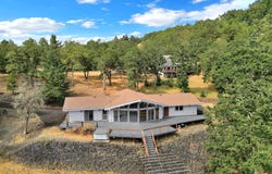 190 PARADISE POINT LN, Roseburg, OR 97471