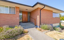 1404 S Cherry St, Port Angeles, WA 98362