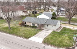 1400 W Cowing Drive, Muncie, IN 47304