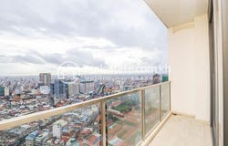 Boeung Prolit, 7 Makara, Phnom Penh