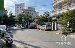 Boeung Prolit, 7 Makara, Phnom Penh