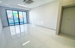 Boeung Prolit, 7 Makara, Phnom Penh