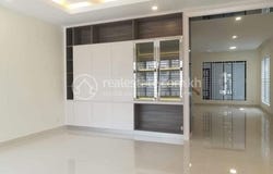 Nirouth, Chbar Ampov, Phnom Penh