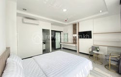 Boeung Prolit, 7 Makara, Phnom Penh