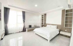 Boeung Prolit, 7 Makara, Phnom Penh