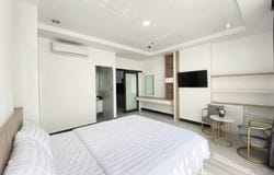Boeung Prolit, 7 Makara, Phnom Penh