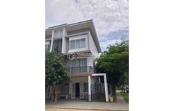 Nirouth, Chbar Ampov, Phnom Penh