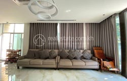 Nirouth, Chbar Ampov, Phnom Penh