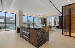 Palm Jumeirah Rd, Dubai, Dubai
