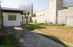 5 entre 504 y 505 s/n, Manuel B Gonnet, La Plata, GBA Sur, 1900, 1900