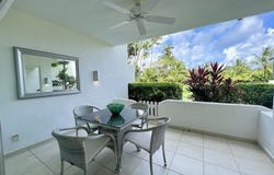Glitter Bay, Porters, Saint James