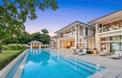 One Beachlands, Holetown, Saint James