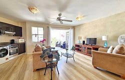 Lantana, Weston, Saint James