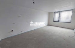 Христо Смирненски, Комплекс Корона/Hristo Smirnenski, Kompleks Korona, Пловдив, Plovdiv Province
