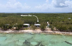 MISSION BAY, TARPUM BAY, Eleuthera, 