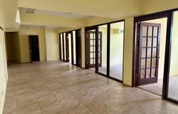 PARLIAMENT ST. COMMERCIAL, New Providence/Paradise Island, 