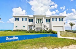 SUZIES ROCK, Abaco, 
