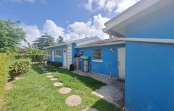 ALEXANDRIA BLVD TRIPLEX, New Providence/Paradise Island, 