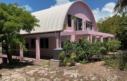 ESTATE IN BAIN'S BLUFF, Long Island, 