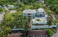 THE BLUFF COMPLEX, Eleuthera, Eleuthera