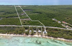 MISSION BAY, TARPUM BAY, Eleuthera, 