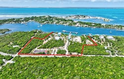THE LEEWARD YACHT CLUB, Abaco, 