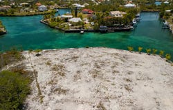 37 PIKES CLOSE, Grand Bahama/Freeport, 