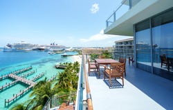 BAY STREET unit: # 711, New Providence/Paradise Island, 