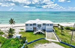 SUZIES ROCK, Abaco, 