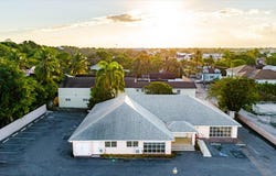 THE OXFORD MEDICAL CENTER, New Providence/Paradise Island, 