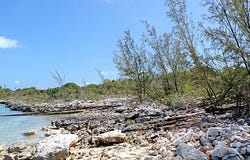 8VQH+V72, McKanns Settlement, The Bahamas, Salt Pond, Long Island