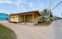 BAILEY TOWN, Bimini, Bimini