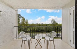 CORAL ROAD, Grand Bahama/Freeport, 